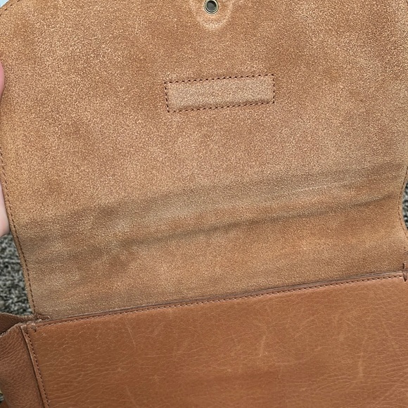Madewell Abroad Brown Leather Shoulder Bag, marks on leather and strap - Picture 4 of 8